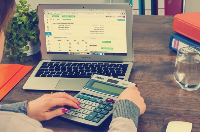 bookkeeping, accounting, taxes, settlement, calculator, money, business, finance, billing, documents, office, desk, secretariat, macbook, binder, folders, bookkeeping, bookkeeping, bookkeeping, accounting, accounting, accounting, accounting, accounting, taxes, calculator, money, money, money, finance, finance, finance, finance, billing. Network marketing compliance: which rules judge claims and the proof to keep