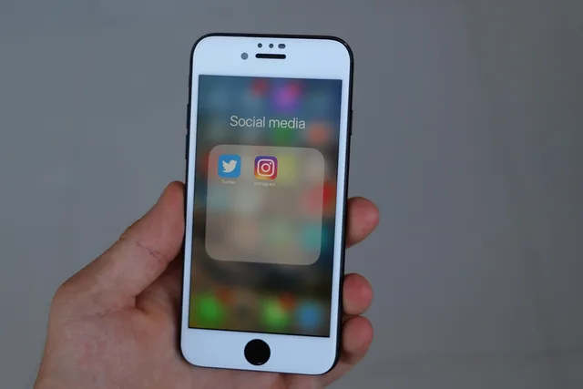 iphone, smartphone, social media, phone, mobile phone, icon, display, app, social networks, internet, social, facebook, twitter, instagram, twitter, twitter, twitter, twitter, twitter, instagram, instagram. Network marketing social media trends worth taking seriously